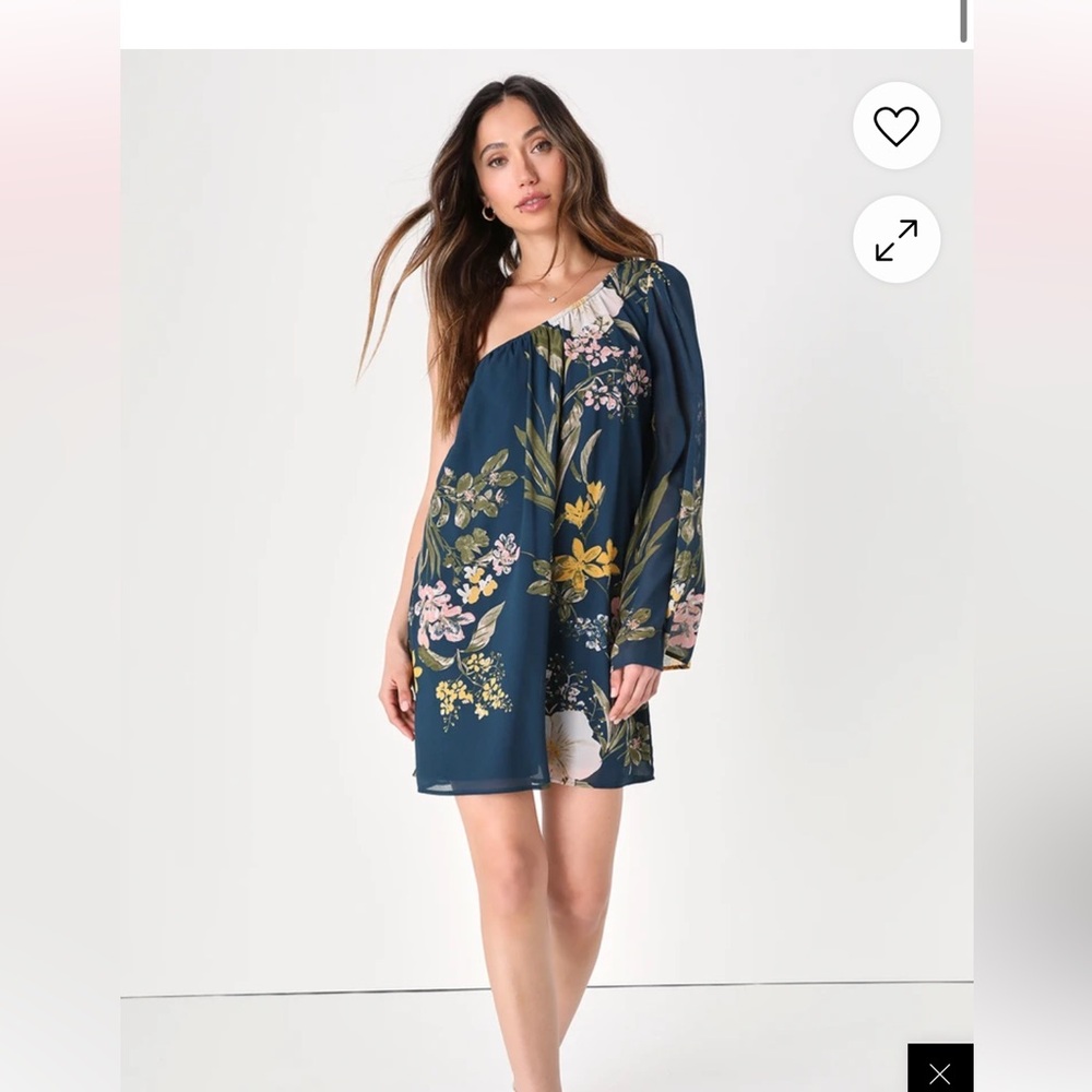 Lulu’s NWT Off Shoulder Flirty Endeavors Dress Small